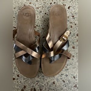 UGG sandals rose toned color size 5